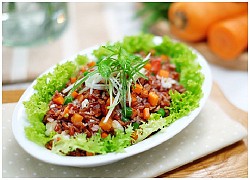 Mách chị em cách làm món cơm salad vừa ngon, vừa mới lạ: Ăn no mà không nặng bụng cũng chẳng sợ tăng cân!