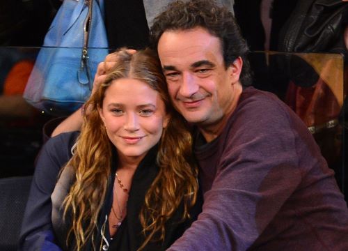 Mary-Kate Olsen và em trai cựu tổng thống Pháp ly hôn online