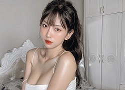 Những lần tạo dáng gây nhức mắt của Lê Bống, nhìn thôi đã phát 'hoảng' vì quá sexy