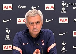 Ozil chê Tottenham, HLV Mourinho đáp trả "cực gắt"