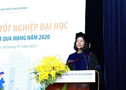 69 cử nhân đầu tiên tốt nghiệp chương trình đào tạo trực tuyến ĐH Mở TP.HCM