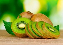 Ăn kiwi theo cách này, bạn gái giảm cân siêu tốc, gây sốc cho hội bạn bè