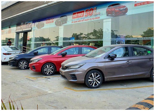 Chơi Tết, khách mua Honda City 2021 phải mua thêm phụ kiện