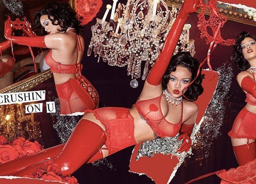 Rihanna diện nội y xuyên thấu