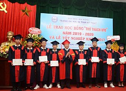 Trường ĐH Sư phạm Kỹ thuật Đà Nẵng trao bằng Tốt nghiệp cho hơn 500 sinh viên