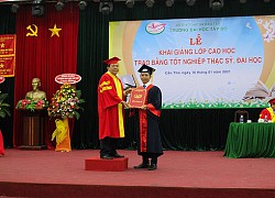 Trường ĐH Tây Đô trao bằng thạc sĩ, đại học