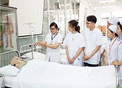 Trường tư &#8216;đua nhau&#8217; chiêu sinh ngành sức khoẻ, quy định mở ngành thế nào?