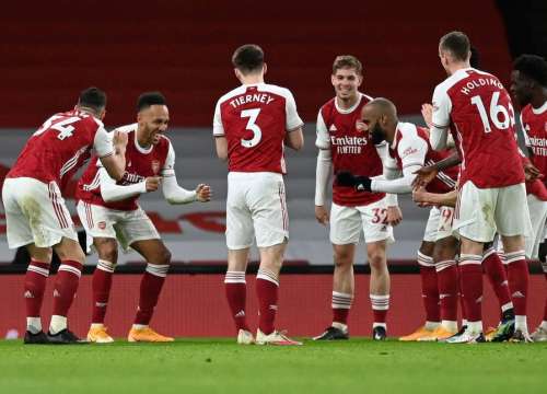 Arsenal hồi sinh nhờ những 'sao mai'