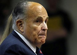 Giuliani không giúp Trump trong phiên tòa luận tội