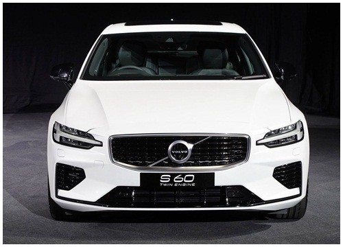 Giá xe Volvo mới nhất: Thị trường Việt đón nhận mẫu sedan hạng sang Volvo S60 2021