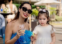 Con gái Hà Anh ngắm mẹ catwalk