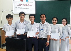 Đồng hành cùng học sinh khó khăn