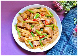 Thịt kho măng và nước dừa