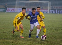 V-League 2021: Vẫn nóng với chuyện cái sân