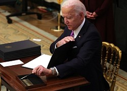 Biden phản pháo phóng viên &#8216;hỏi xoáy&#8217;