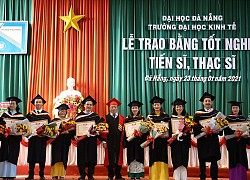 Chúc mừng 3 tân Tiến sĩ, 279 tân Thạc sĩ trường Đại học Kinh tế, Đại học Đà Nẵng