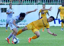 HLV Kiatisak tìm được trận thắng đầu tay ở V-League 2021