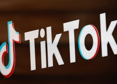 Italy yêu cầu TikTok siết người dùng sau vụ bé gái tử vong