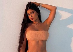 Nữ tỷ phú Kylie Jenner liên tục tung ảnh nóng 'bỏng mắt' ở resort 150 triệu đồng/đêm