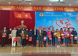 Trao 315 suất quà cho đoàn viên, người lao động khó khăn