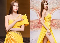 Á hậu Ngọc Thảo diện váy vàng rực khoe chân dài 1m11, khoe trình catwalk 'đỉnh cao'