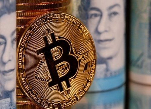 Giá Bitcoin hôm nay 25/1: Bitcoin vật lộn giữ mốc 32.000 USD