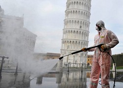 Italy, Ba Lan chỉ trích Pfizer chậm cung ứng vaccine COVID-19