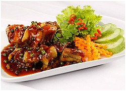 Lươn chiên giòn xốt tiêu xanh