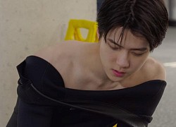 Sehun (EXO) bất ngờ xuất hiện giữa bể phốt Cbiz, leo hot search chỉ vì xem phim rồi ngồi khóc hu hu?