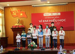 Điện Biên: Gần 1.000 suất học bổng "Vì em hiếu học" cho học sinh nghèo học giỏi