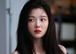 Kim Yoo Jung càng lớn càng hiện rõ nhan sắc cực phẩm: Thoát tục như tiên tử nhưng hở da thịt 'nhẹ nhàng' cũng đủ 'xịt máu'