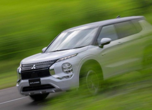 Mitsubishi Outlander hybrid sắp ra mắt, trang bị hệ dẫn động bốn bánh