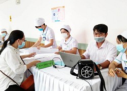 Phú Quốc thực hiện đợt tiêm vắc xin phòng Covid-19 mang tính lịch sử