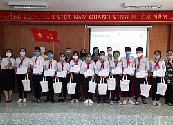 Trao 170 suất học bổng cho trẻ em có hoàn cảnh khó khăn