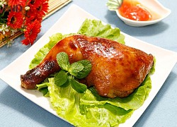 Cách làm gà quay tiêu cay nồng, ngon ngất ngây, thành công ngay từ lần đầu 'xuất trận'