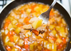 Canh khoai tây thịt heo bổ dưỡng cho cả nhà thưởng thức