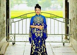 Dấu ấn thời gian in đậm trong tà áo dài