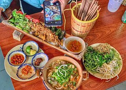 Bún thịt nướng ống tre ở Đà Lạt