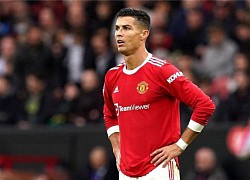 Man Utd khủng hoảng, Solskjaer có dám gạt bỏ Ronaldo?