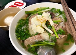 Phở bò vào danh sách món ăn đáng thử một lần trong đời