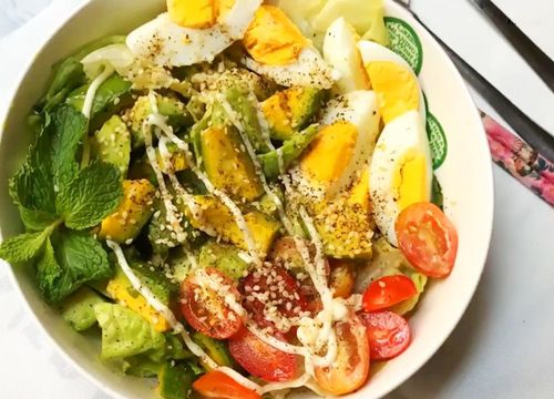 2 cách làm salad bơ trứng đơn giản ngon miệng bổ dưỡng