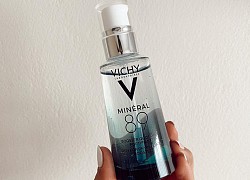 7 lọ serum cấp ẩm đáng sắm nhất 2021 vì khả năng bơm da căng "mướt mượt"