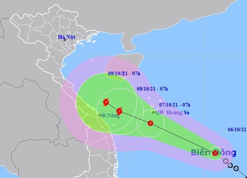 Áp thấp nhiệt đới hướng vào miền Trung, nhiều nơi mưa to