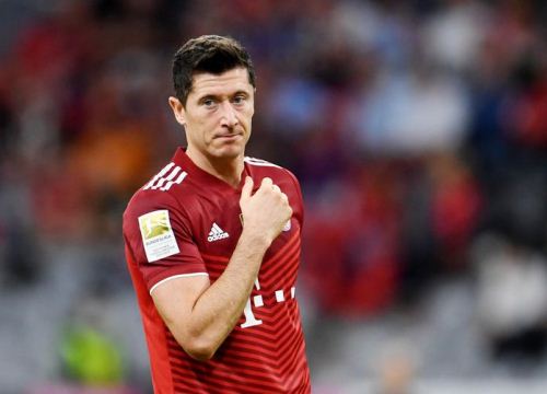 Bayern Munich thua ngược Frankfurt trên sân nhà