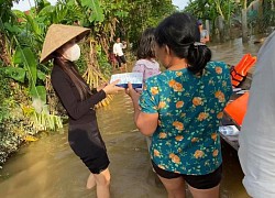 Chính quyền Nghệ An lên tiếng việc Thủy Tiên trao tiền cứu trợ: "Chúng tôi đang làm việc với cơ quan chức năng"