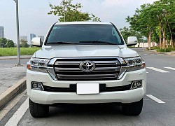 Chủ xe Toyota Land Cruiser tiết lộ gây shock: 'Đổ 1,5 triệu tiền xăng đi 4 ngày là hết, đường Hà Nội tiêu thụ 25L/100km'