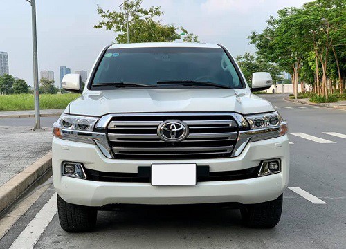 Chủ xe Toyota Land Cruiser tiết lộ gây shock: 'Đổ 1,5 triệu tiền xăng đi 4 ngày là hết, đường Hà Nội tiêu thụ 25L/100km'