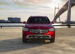 "Đập hộp" xế sang Mercedes-Benz nhận điều bất ngờ