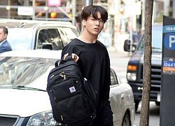 Fan choáng với đôi chân dài miên man của Jungkook BTS