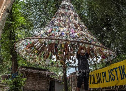 Indonesia lập bảo tàng bằng rác thải nhựa